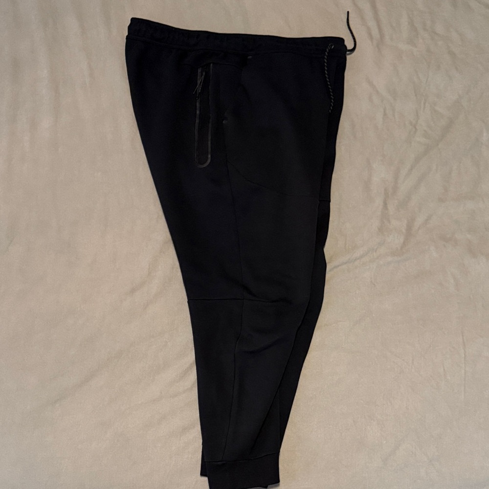 Mens Nike Tech Fleece Tracksuit (Black/Black) - Picture 7 of 13